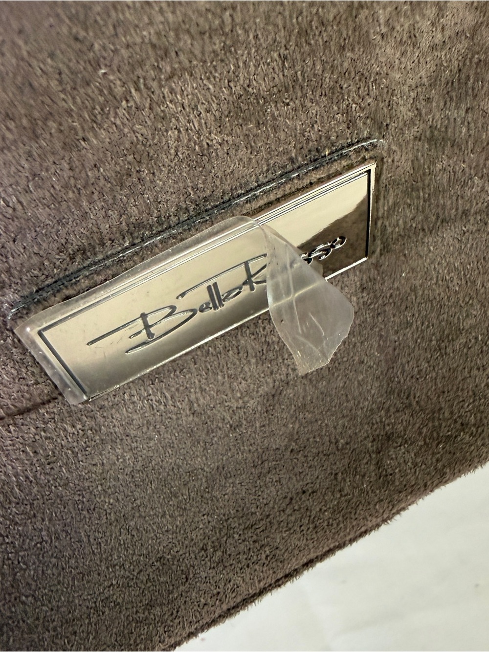 Bella Russo Shoulder Bag - Picture 2 of 8